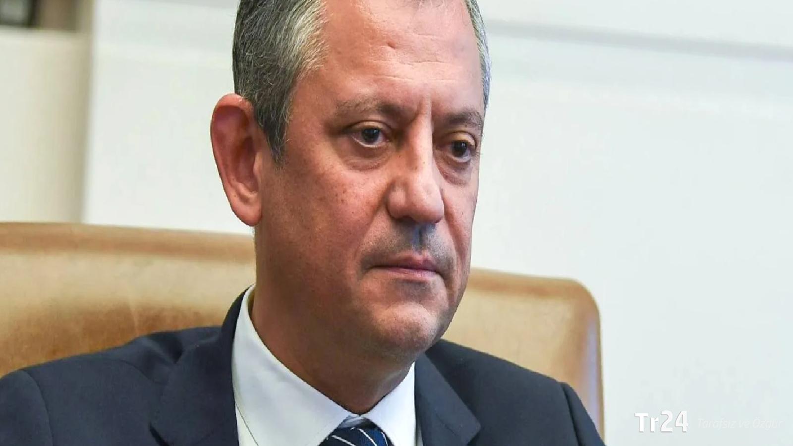 Özel’den İsmail Arı’ya destek: Gazetecilik faaliyeti, birilerinin hoşuna gitmedi diye suç olmaz!