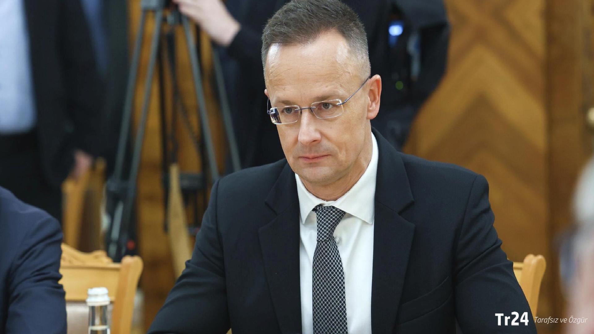 Szijjarto: Ukrayna’nın Macaristan üzerinden para transferine açıklama bekliyoruz