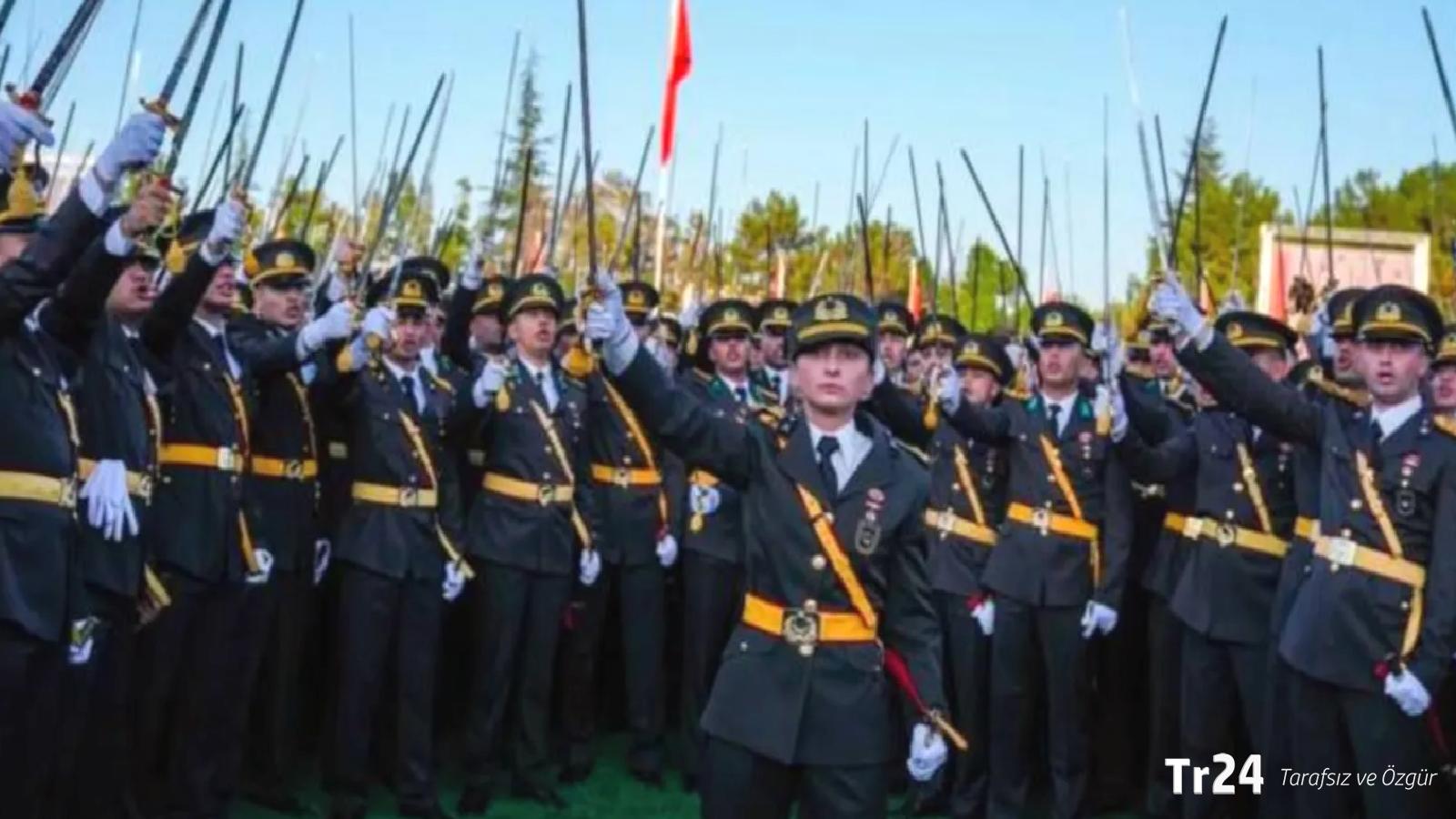 TSK’ya dönüş talebi reddedilmişti: Teğmen Ebru Eroğlu, komutanlarını tanık gösterdi; mahkeme dinlemedi