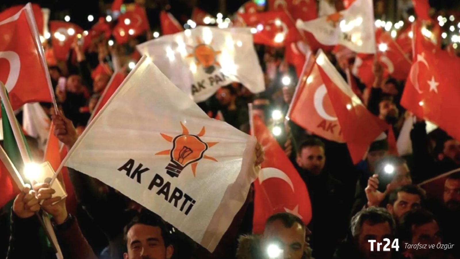 “AKP’liler CHP’li belediyelere operasyonlardan rahatsız oluyor” iddiası: Kopan tabanı geri çeviremiyoruz; ekonomi başlığı geri planda kaldıkça seçmen davranışı değişmiyor