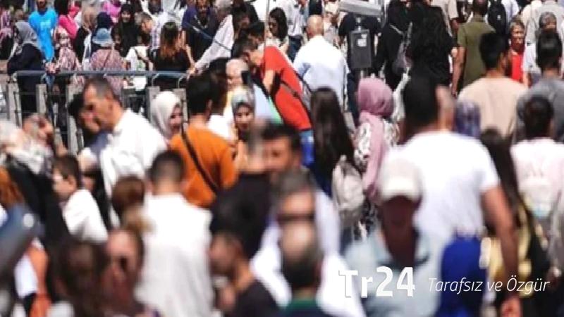 Araştırma: Ülkenin siyasal durumu hakkında “tiksinti” hisseden gençlerin oranı arttı