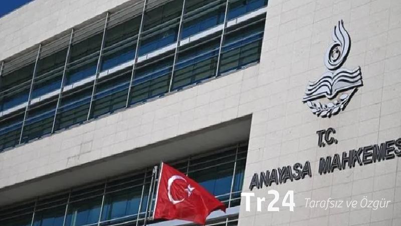 AYM’den 11 siyasi parti hakkında karar