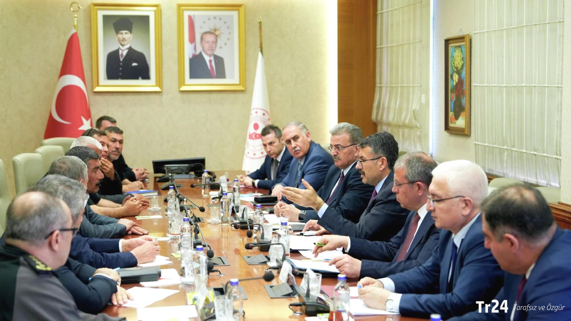 Bakanlık duyurdu: Maden işçileri ve işveren uzlaştı, eylem sona erdi