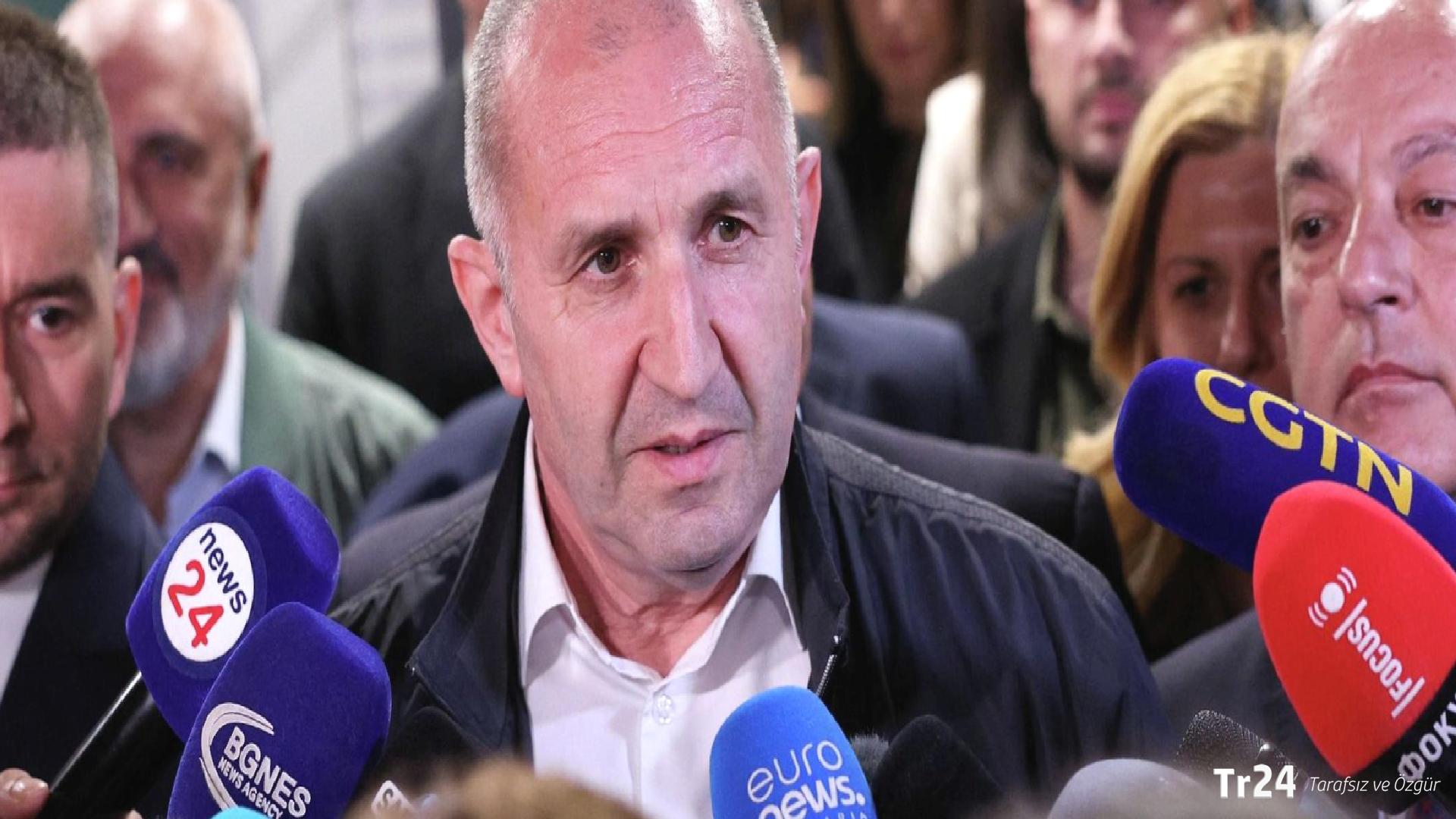 Bulgaristan’da eski Cumhurbaşkanı Radev, genel seçimi büyük farkla birinci tamamladı