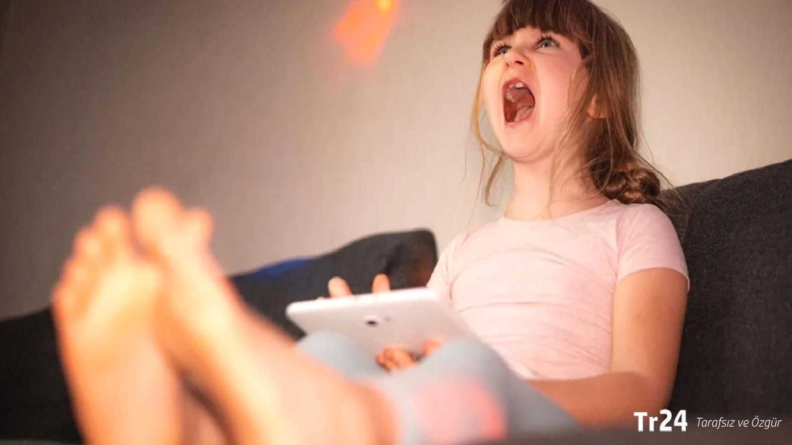 Ekran karşısında büyüyen çocuklarda yeni sağlık riski: Bel ve boyun şikâyetleri çoğaldı