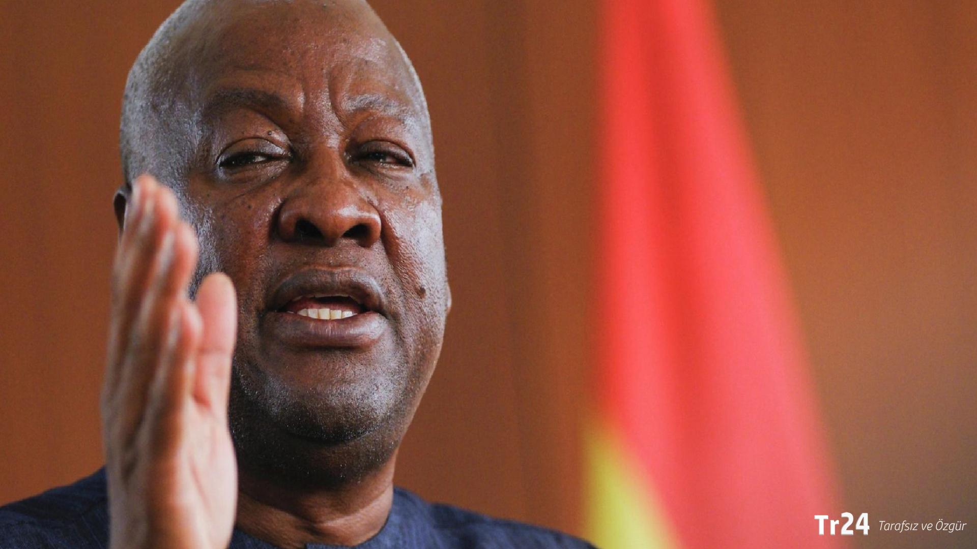 Gana, tüm Afrika ülkelerine vizeyi kaldırıyor