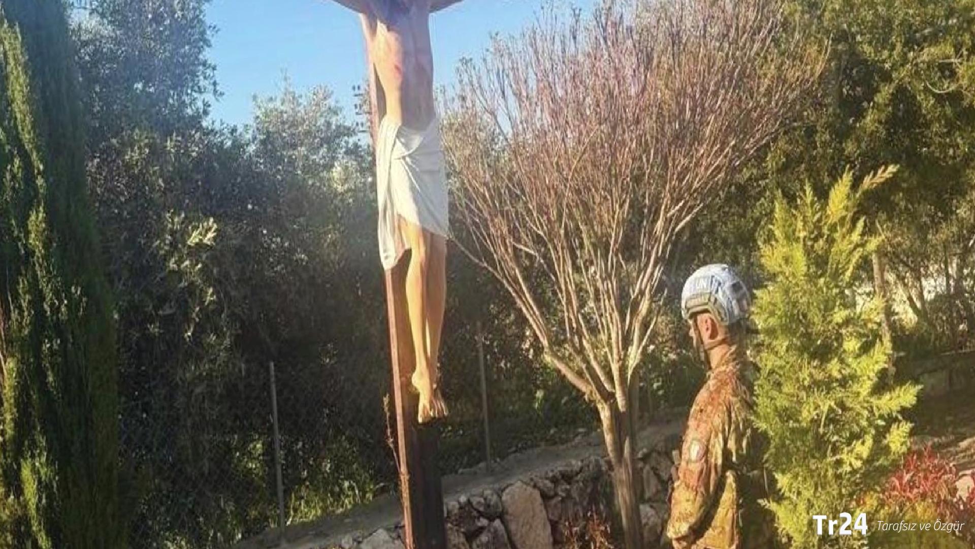 İsrail askerinin parçaladığı Hz. İsa heykelinin yerine İtalyan barış gücü askerleri yenisini dikti
