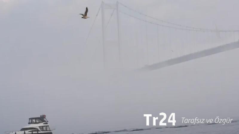 İstabul’da yoğun sis: Trafikte görüş mesafesi düştü; boğazda gemi trafiği askıya alındı