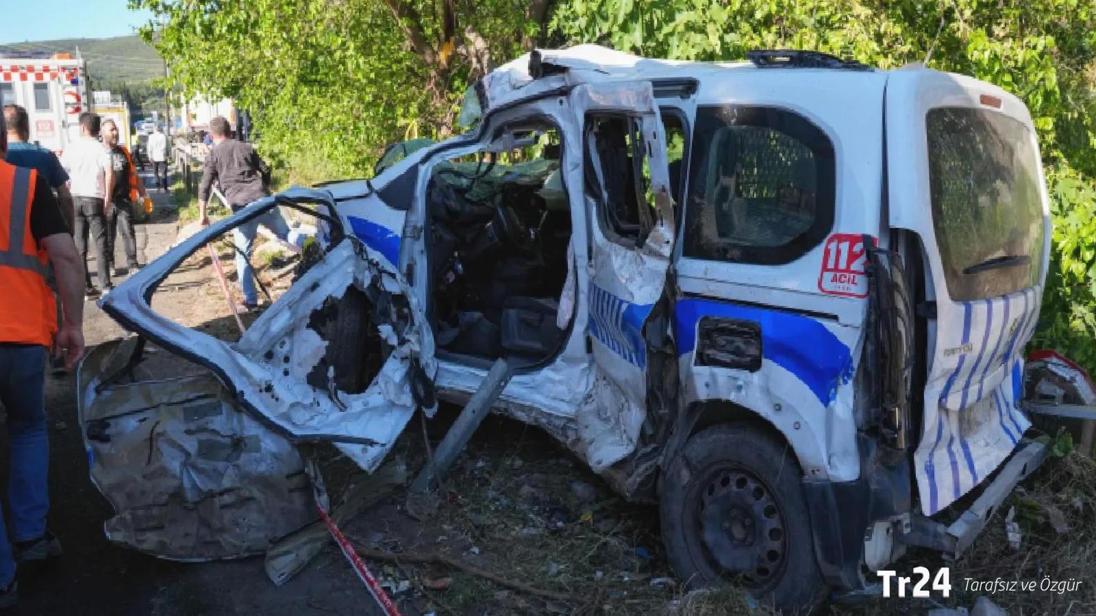 İzmir’de 3 kişinin yaşamını yitirdiği kazada TIR’ı işleten firmanın yetkilisi gözaltına alındı