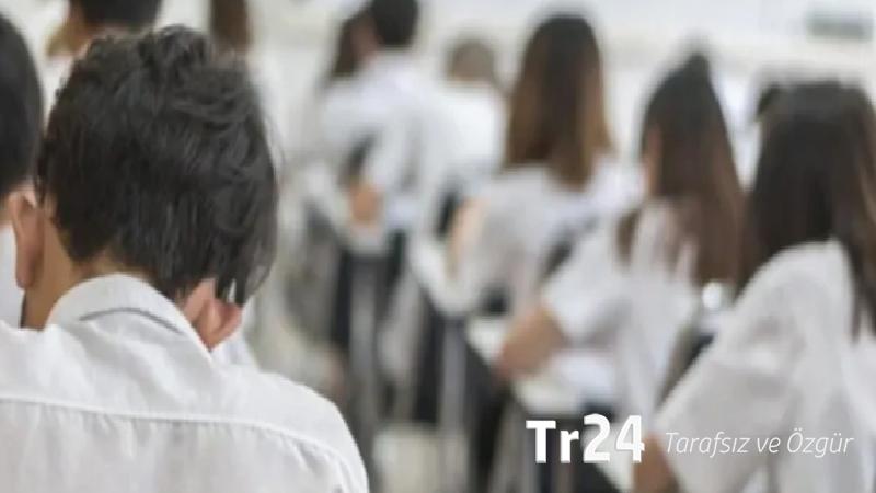 Lisede taciz iddiası: Öğrencisine ‘Beni böyle tahrik ediyorsun’ dedi, veliler suç duyurusunda bulundu