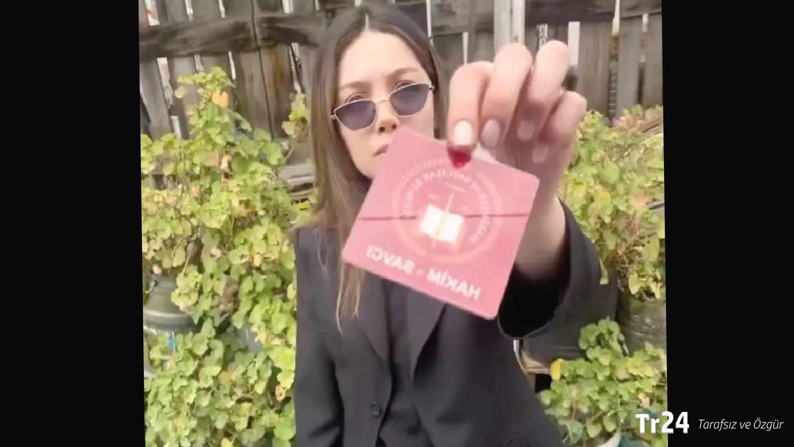 Otopark tartışmasında hakim kartı gösteren kişinin hakim olmadığı anlaşıldı; sahte hakime de görüntüyü çekene de soruşturma başlatıldı