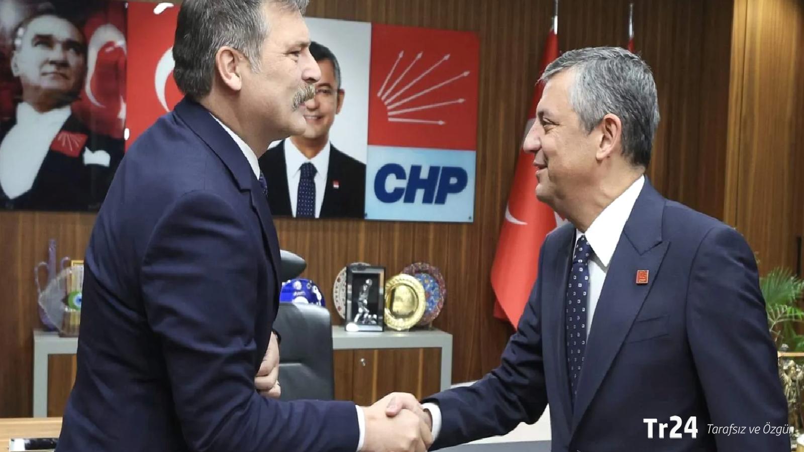 Özgür Özel ve TİP görüşmesinde ittifak sorusuna yanıt: ‘Kurtuluş yok ya tek başına’ dönemin mottosudur, bir mücadele ittifakına ihtiyacımız var