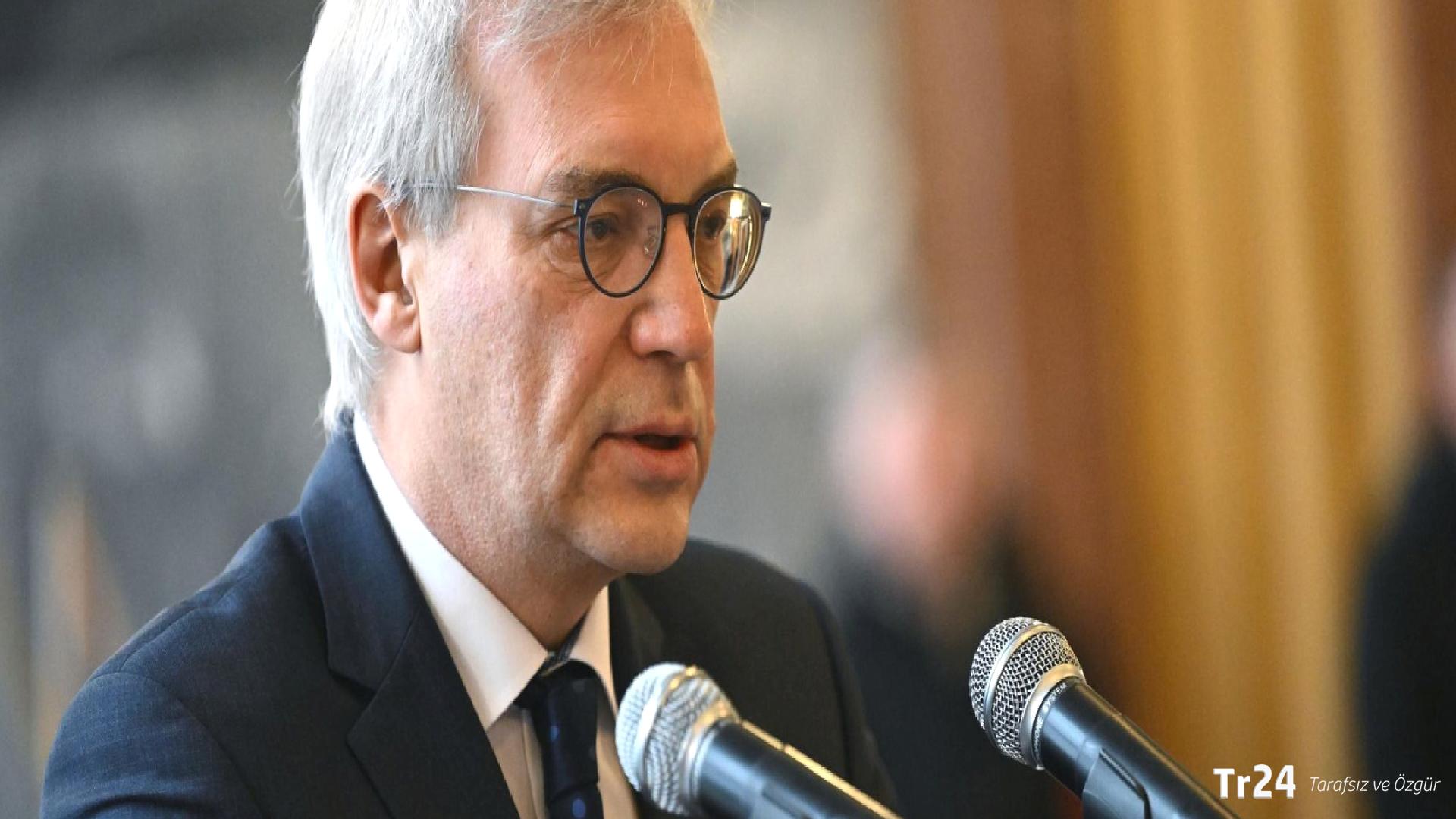 Rusya Dışişleri: Fransa’nın Avrupa’ya nükleer silah konuşlandırma planlarını göz önünde bulunduracağız