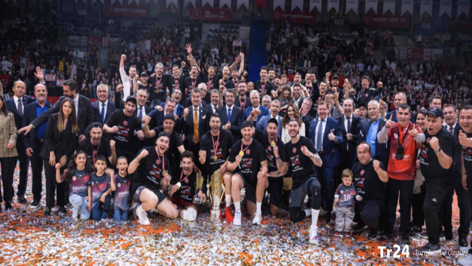 Ziraat Bankkart’tan tarihi sezon! Şampiyonlukla taçlandı