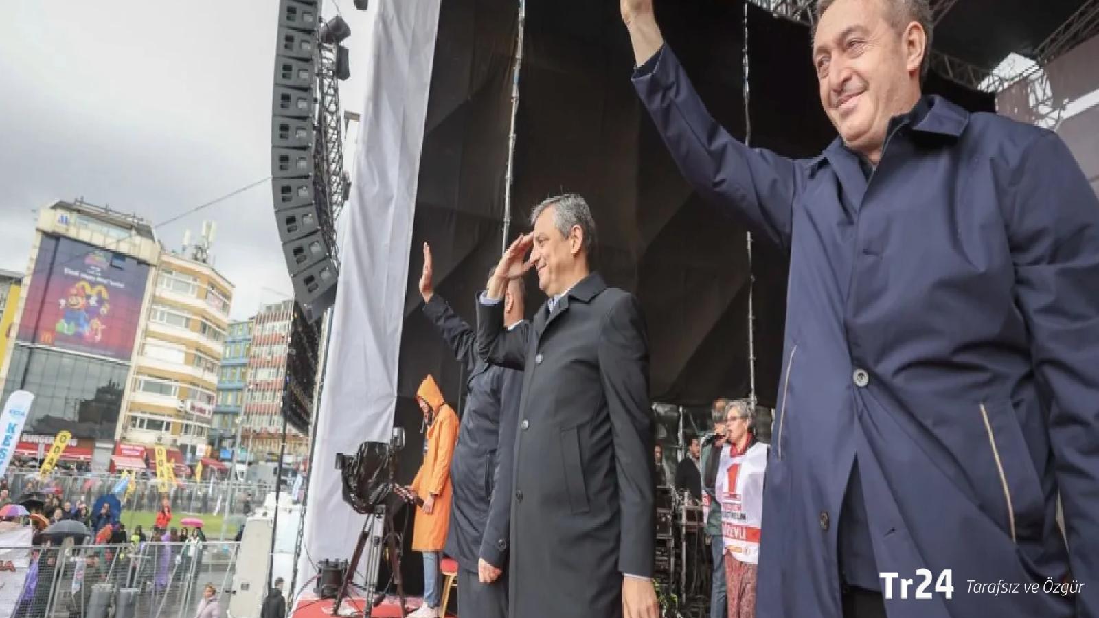 Bakırhan, Kadıköy’de: İşçiler ve emekçiler isterse barış gelir, mücadelesi olmayanın barışı olmaz!