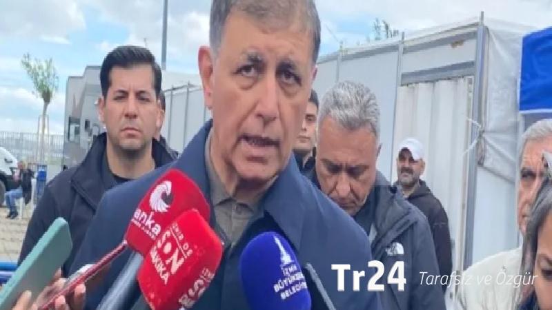 Cemil Tugay’a 1 Mayıs alanında işçilerden protesto: Konuşma yapmadan ayrıldı!