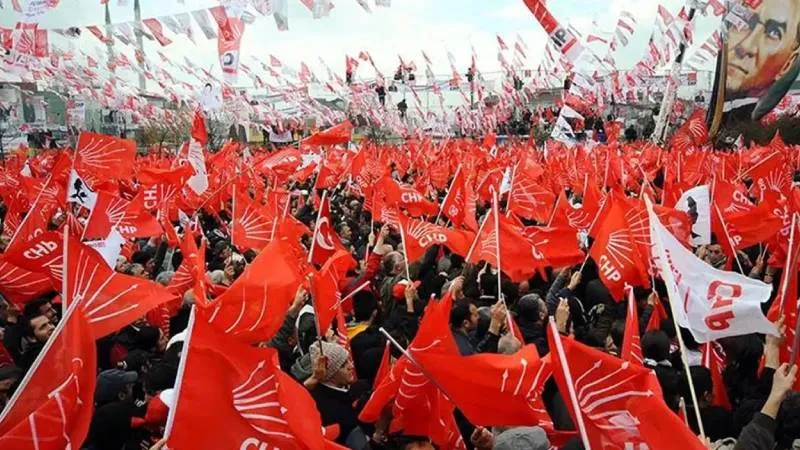 CHP 81 ilde sahada: Milletvekillerine “sorunları dinle, çözümleri anlat” yönergesi