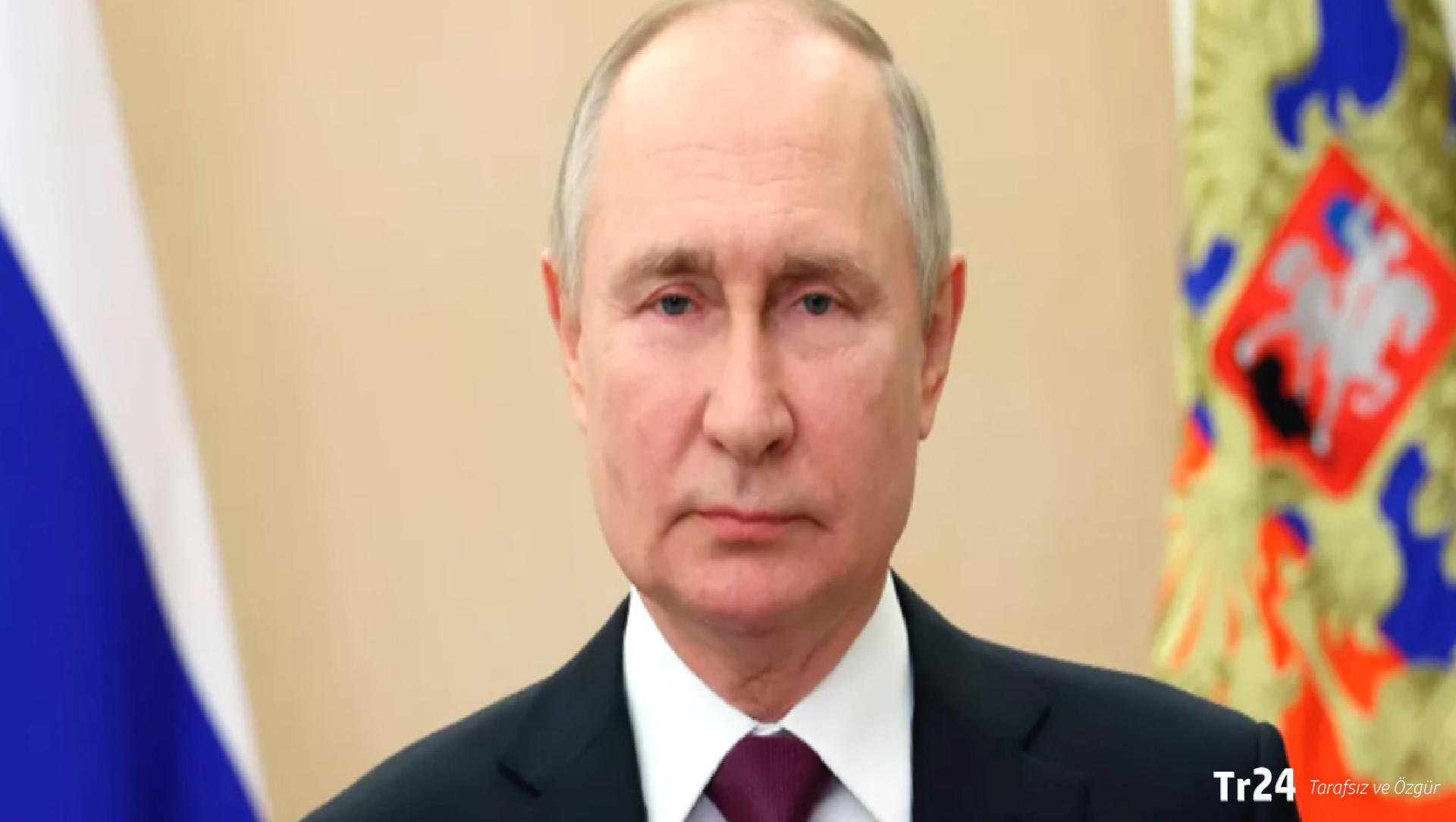 Çinli yazardan Putin’e övgü: Trump gibi kendini övmüyor, Macron gibi ‘yapmacık’ değil