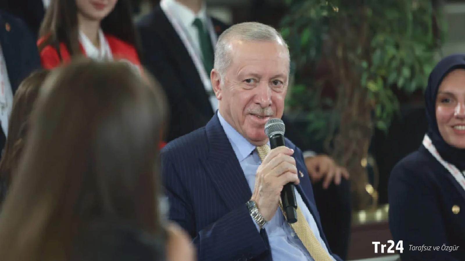 Erdoğan: Haftada 3 gün basketbol oynuyorum, bugün 68 sayı yaptım; futbola ara verdim