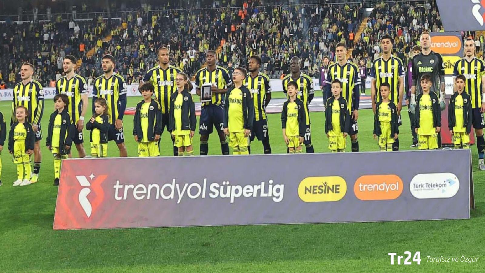 Fenerbahçe evinde yine puan kaybetti