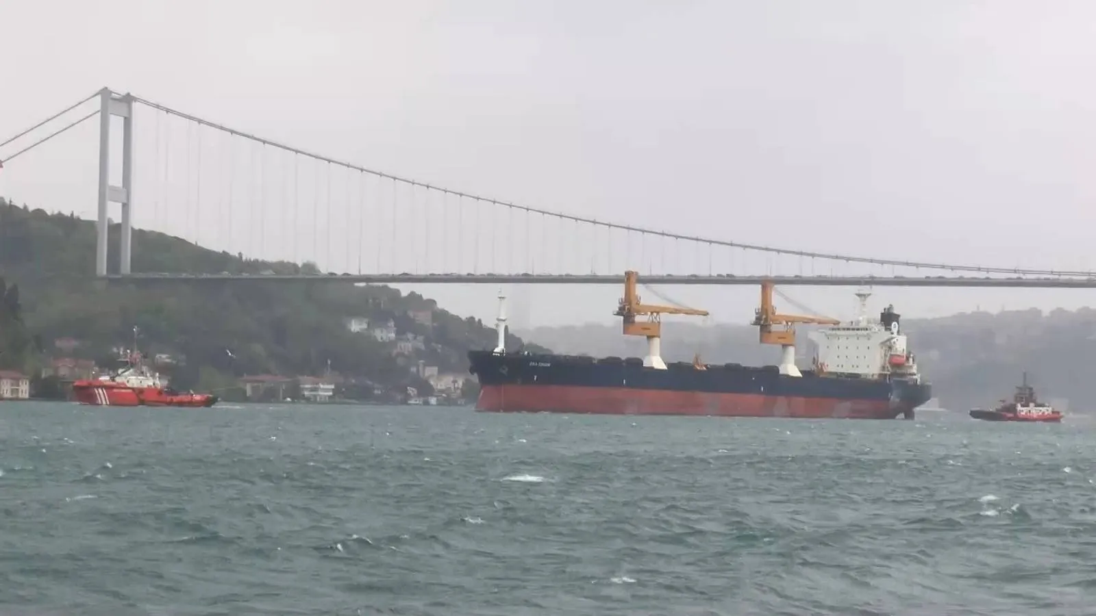 İstanbul Boğazı’nda gemi arızası nedeniyle askıya alınan deniz trafiği açıldı