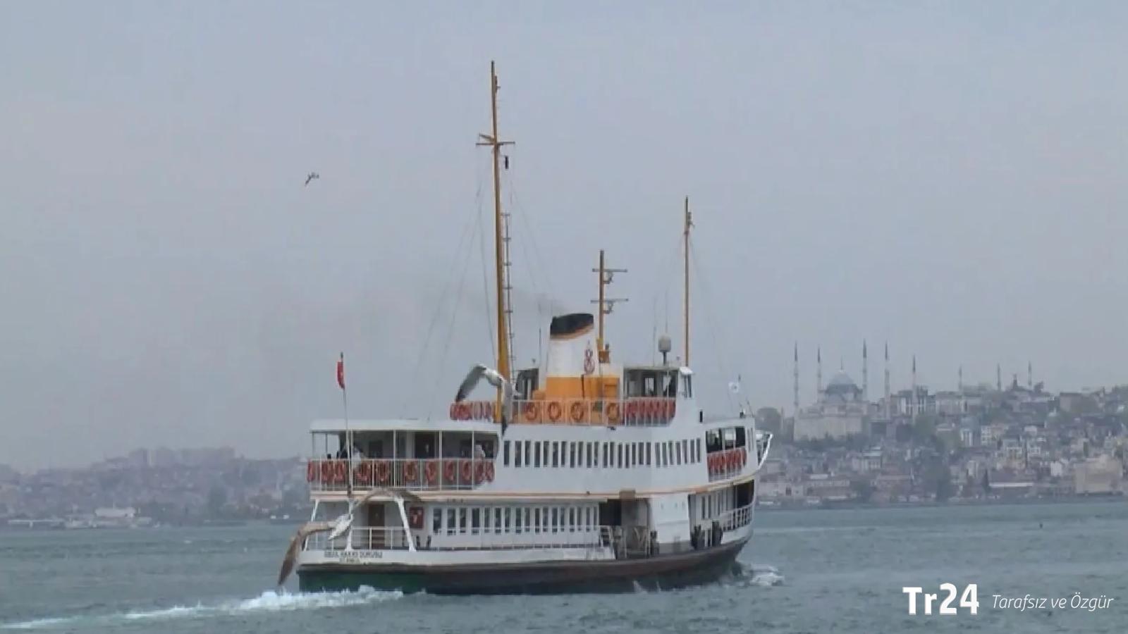 Kadıköy vapuruna binen kadın şüpheli şekilde kayboldu; denizde çantası bulundu