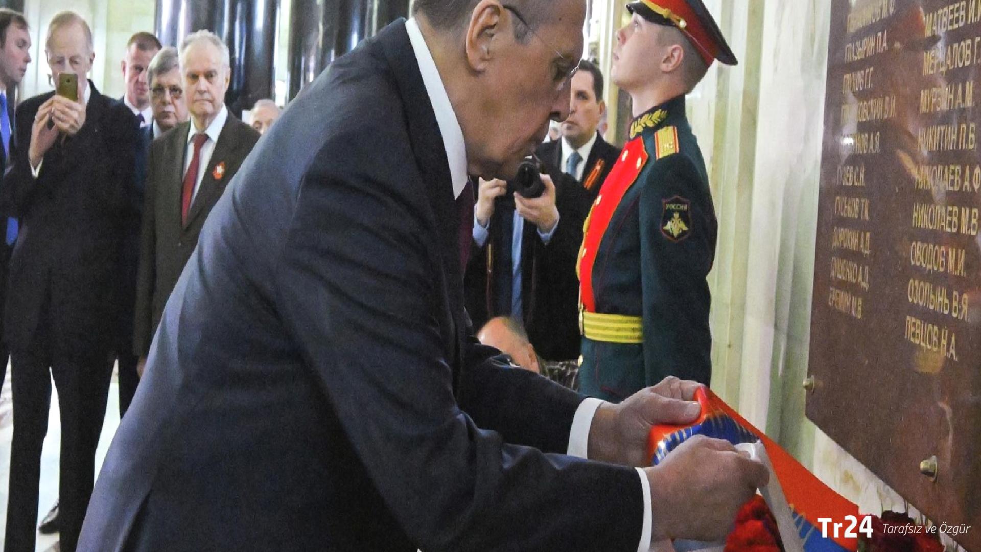 Lavrov: Avrupa’da Hitler’in deneyimini tekrarlayarak Rusya’ya saldırma çağrıları yapılıyor