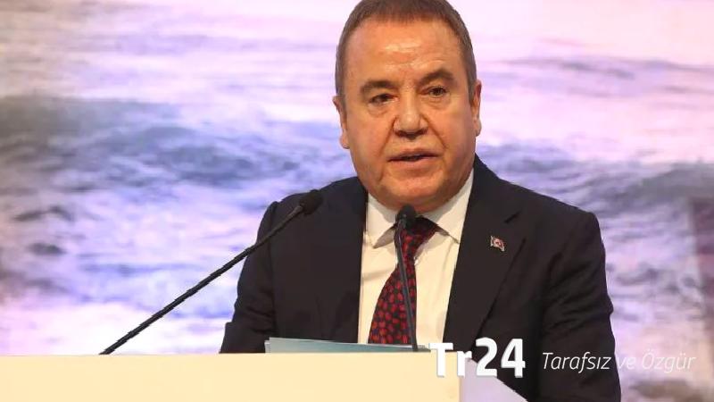Muhittin Böcek hastaneye kaldırıldı