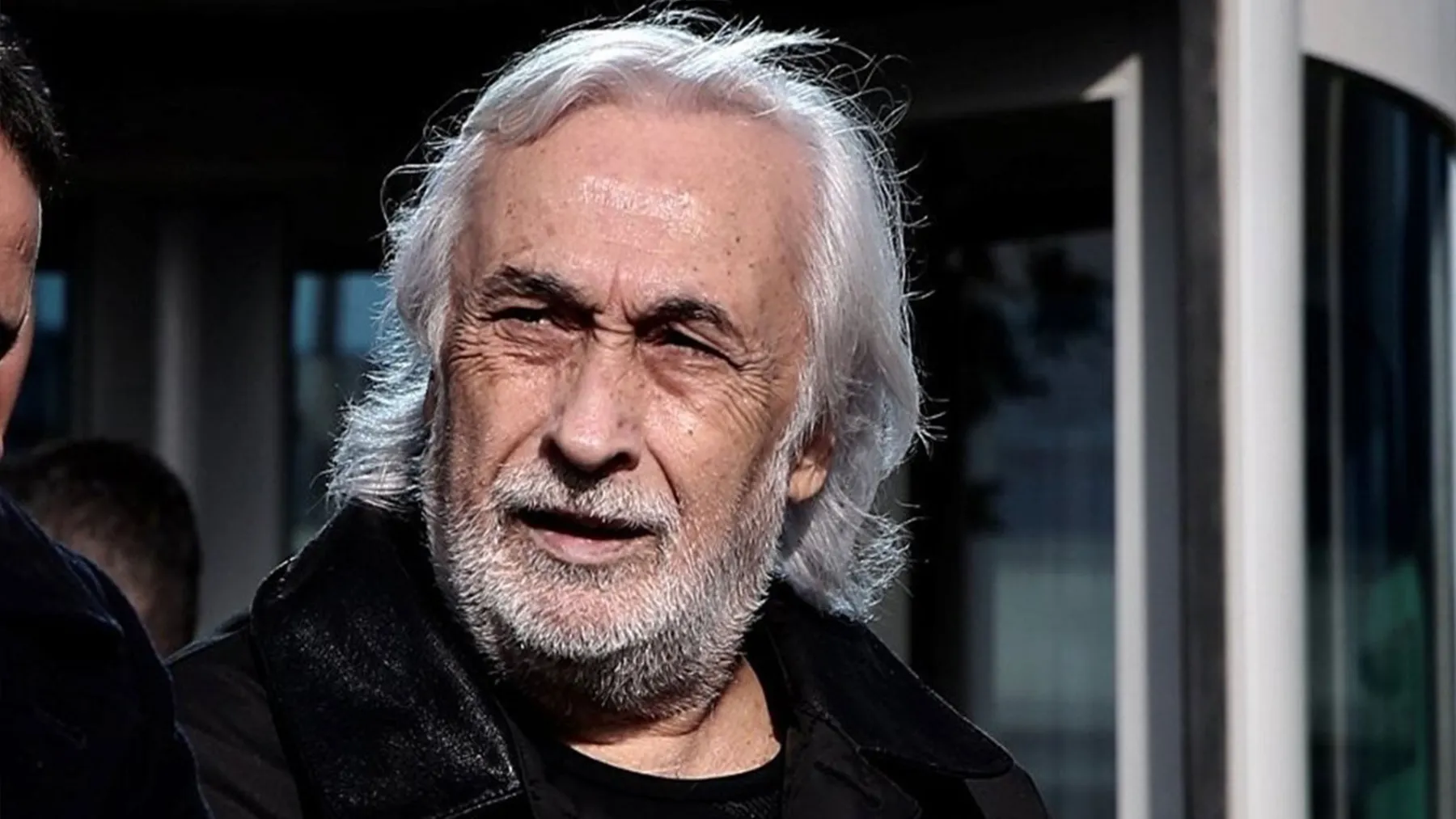 Müjdat Gezen: Kurumlardan gelen görevliler hakkımızda yıpratıcı bilgi almaya çalışıyor; iktidar oyunlardaki politik göndermelerden rahatsız