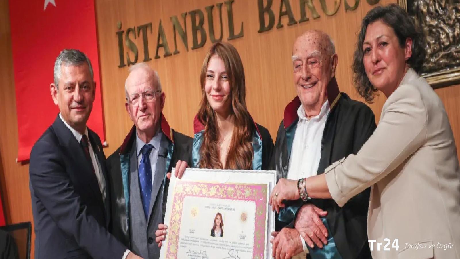 Özgür Özel, kızı İpek Özel’in avukatlık ruhsat törenine katıldı