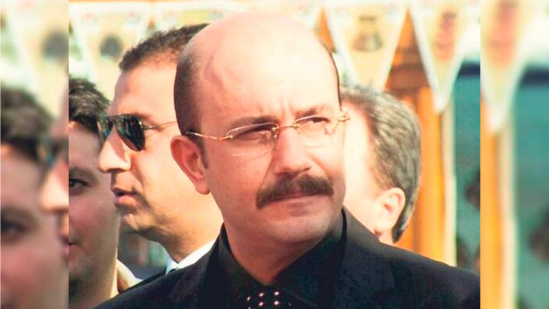 Yeni Şafak yazarı Likoğlu: FETÖ’yle mücadele edenlerle mücadele edenler, bu cesareti nereden buluyorlar?