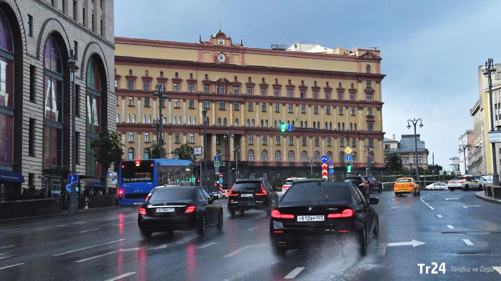 FSB, dış istihbaratın Rus bürokratların telefonlarından veri çalmayı amaçlayan operasyonunu engelledi