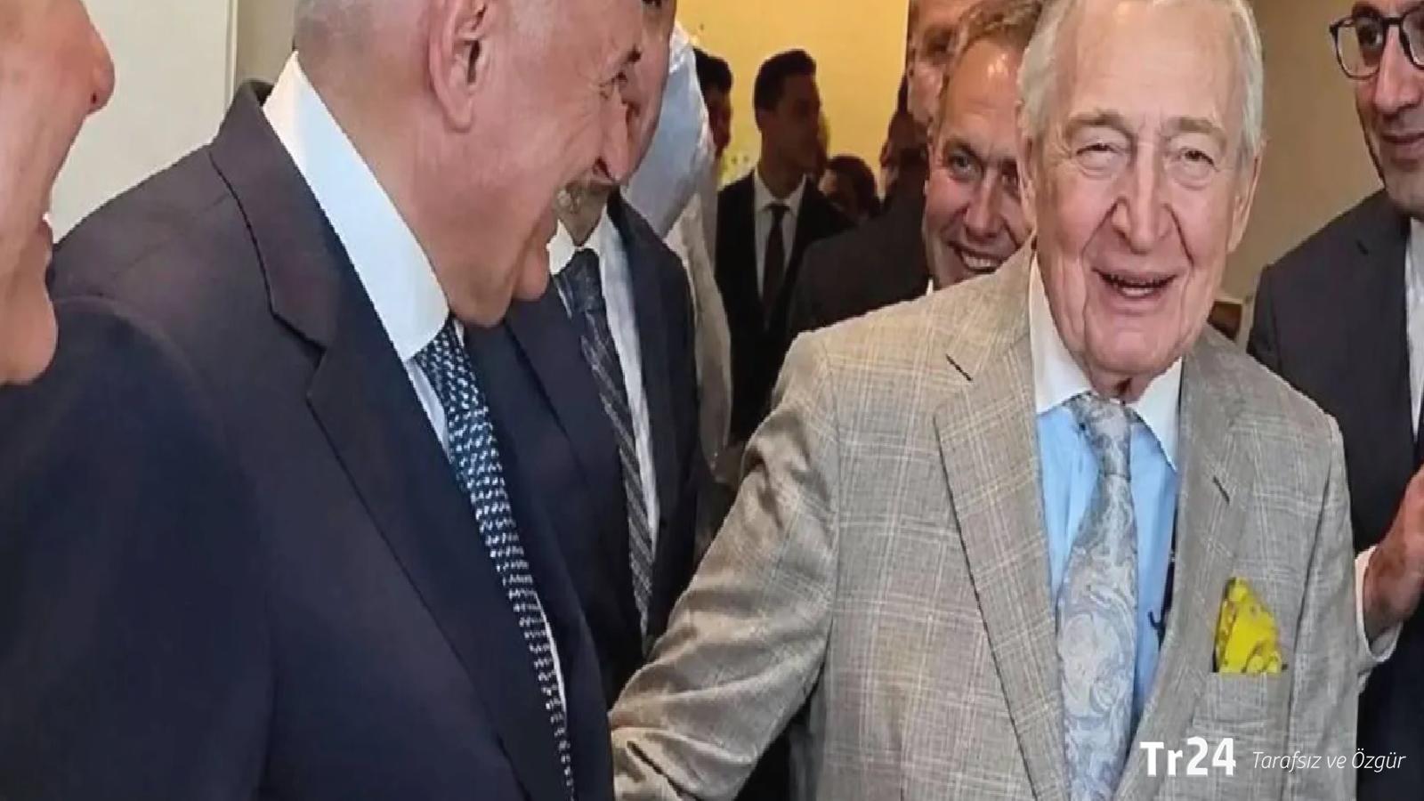 Nefes yazarı Bayraktaroğlu: Rahmi Koç’un fıkrasındaki doktorun da kadın olabileceği neden hiç düşünülmedi?