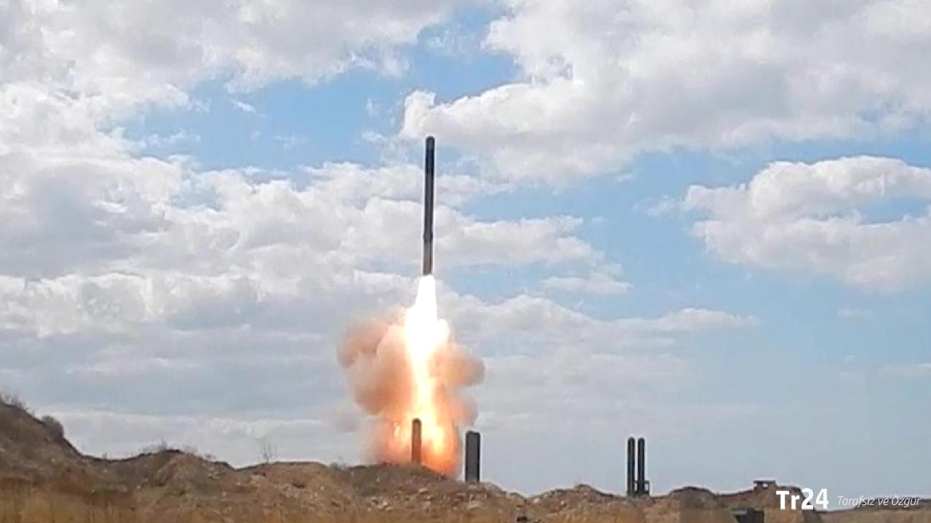 Rusya, Ukrayna sularını bombalamaya devam ediyor: 4 gemi imha edildi