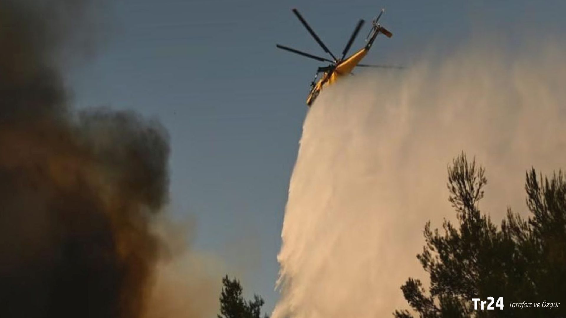 Yunanistan’da yangın kazası: İki helikopter havada çarpıştı